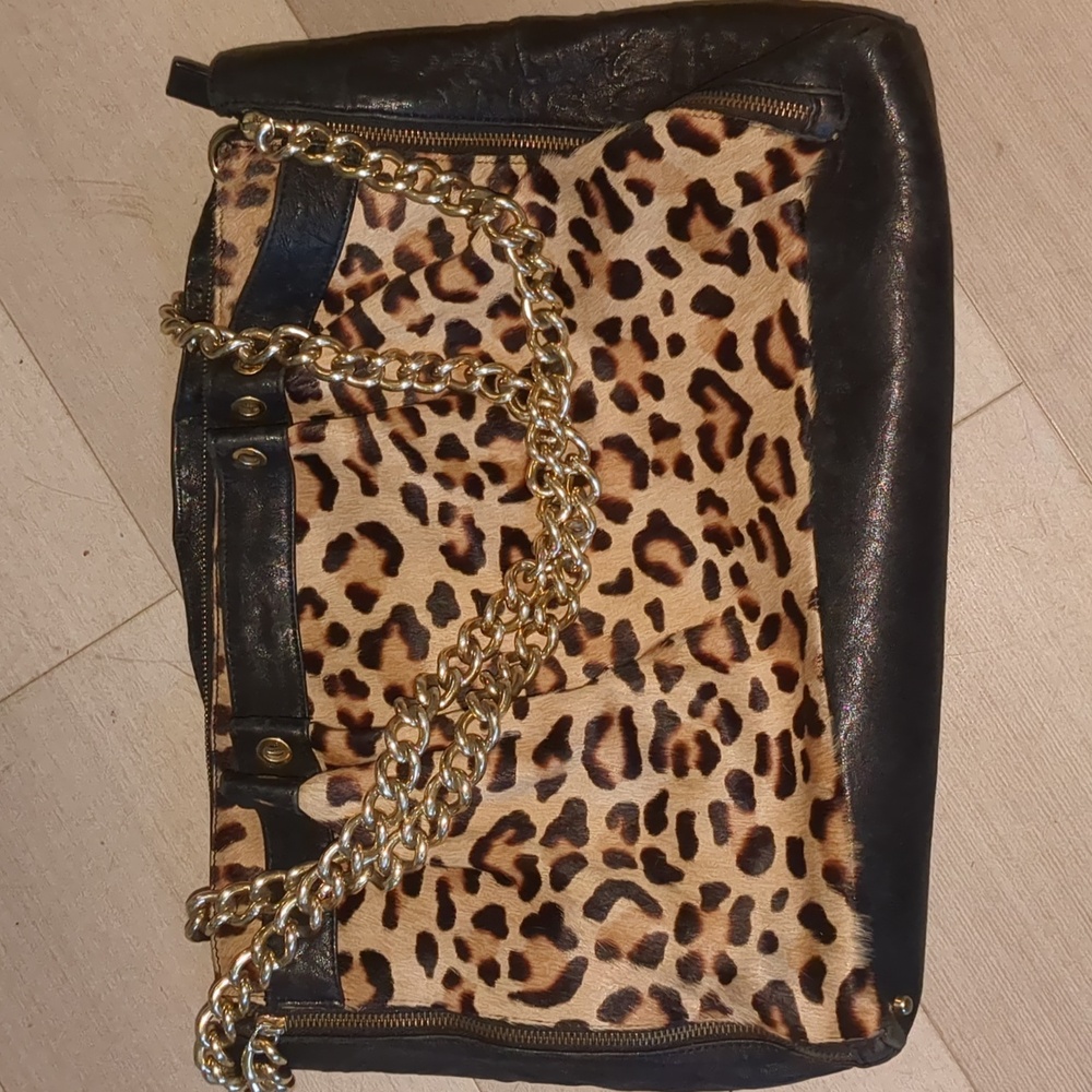 Gorgeous Italian leather bag by Mania